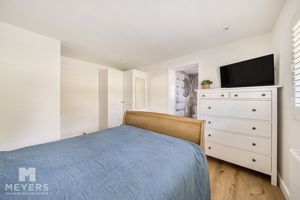 Photo 32- click for photo gallery